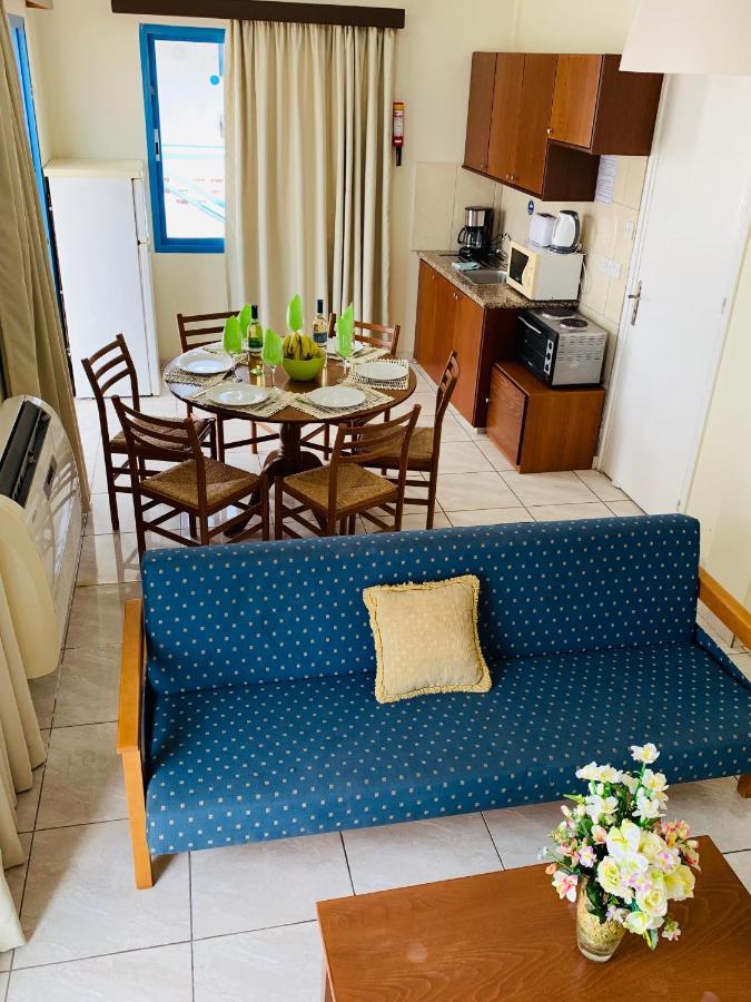 Kefalonitis Hotel Apartments Paphos Eksteriør billede