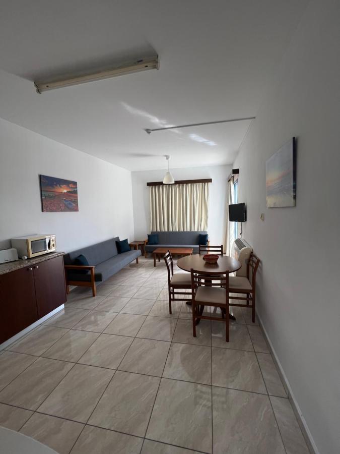 Kefalonitis Hotel Apartments Paphos Eksteriør billede