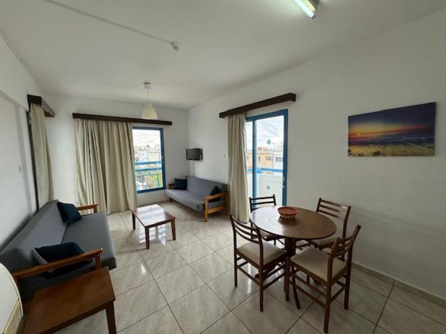 Kefalonitis Hotel Apartments Paphos Eksteriør billede