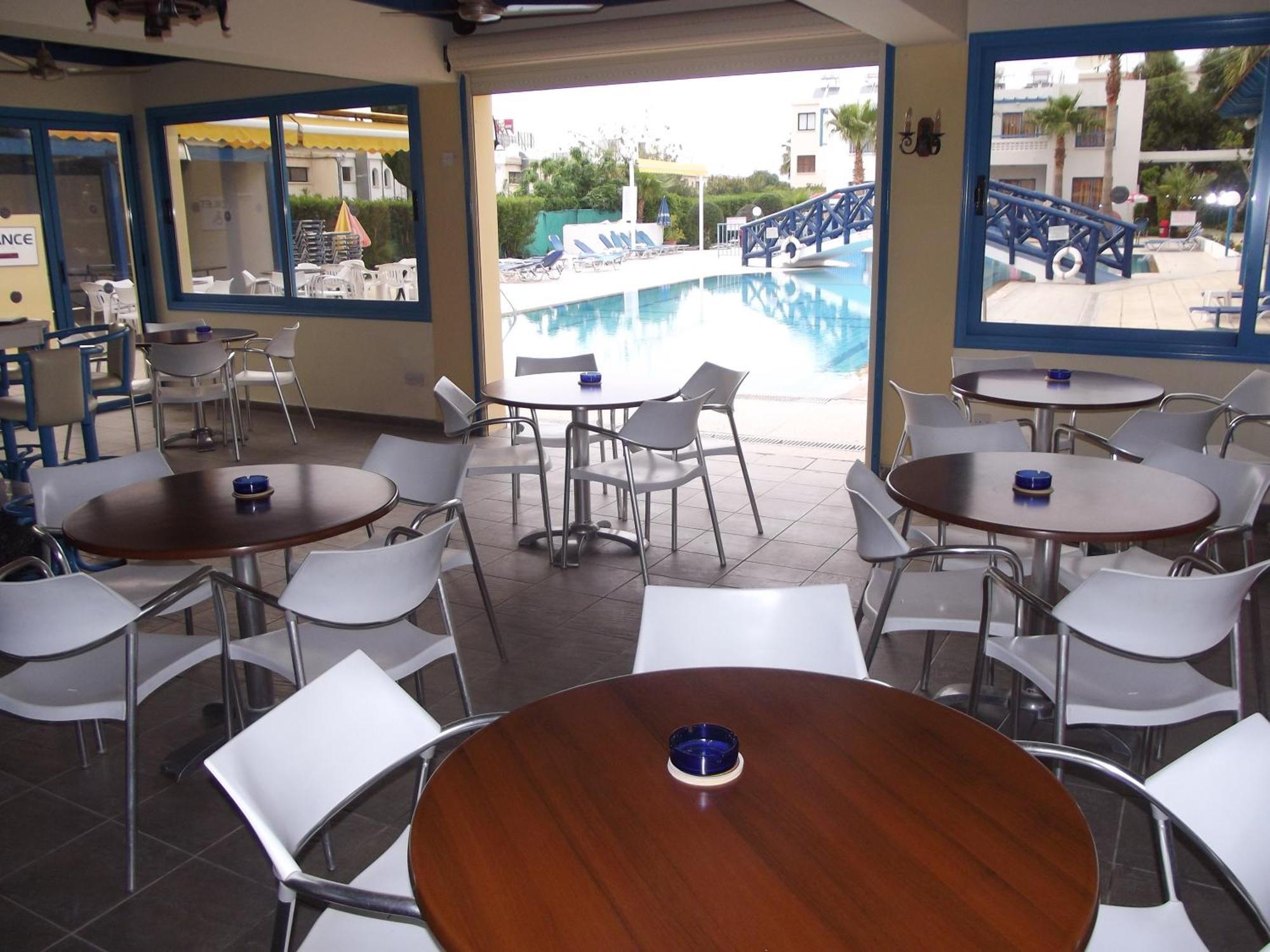 Kefalonitis Hotel Apartments Paphos Eksteriør billede