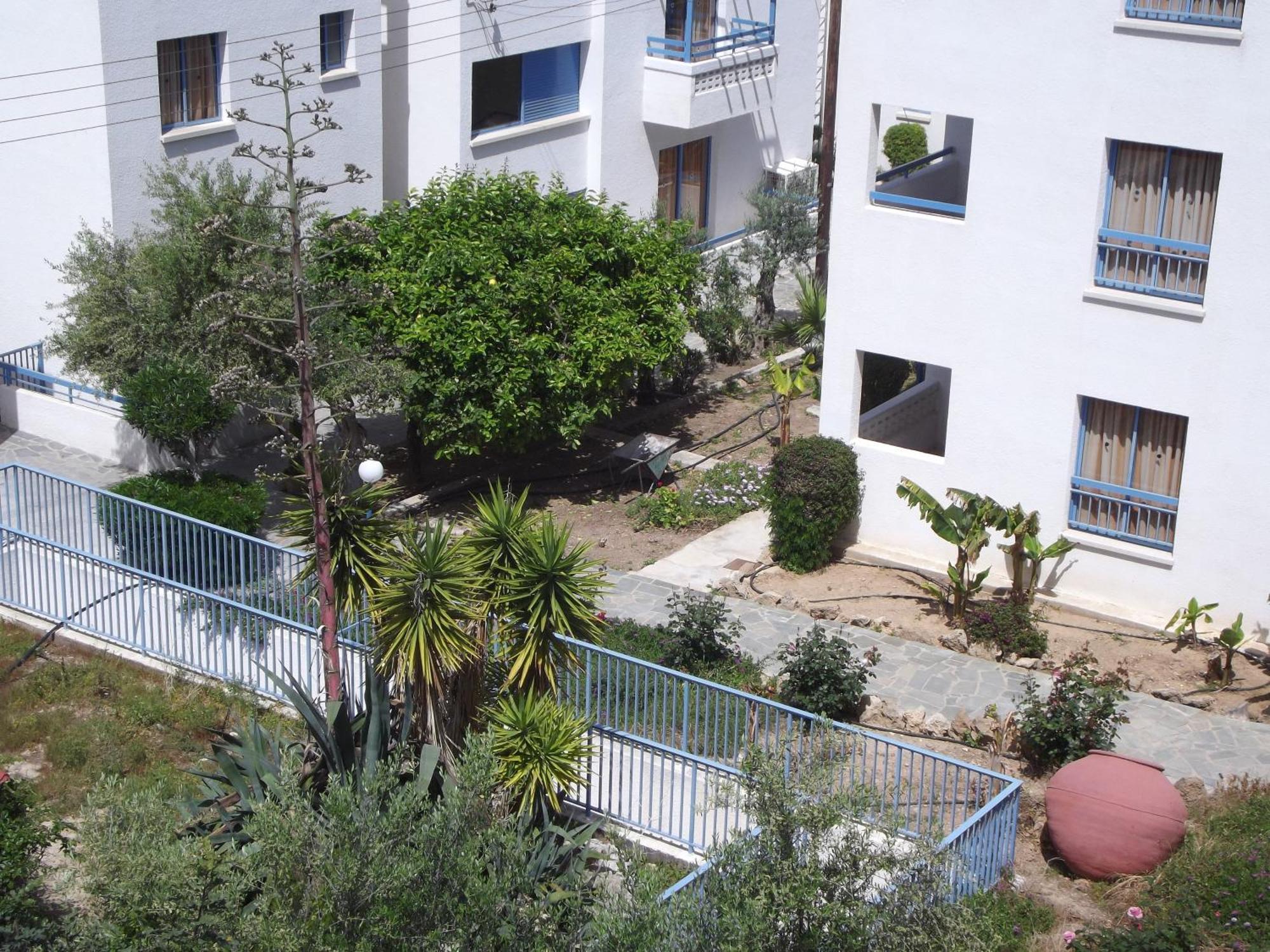 Kefalonitis Hotel Apartments Paphos Eksteriør billede