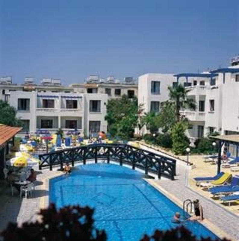 Kefalonitis Hotel Apartments Paphos Eksteriør billede