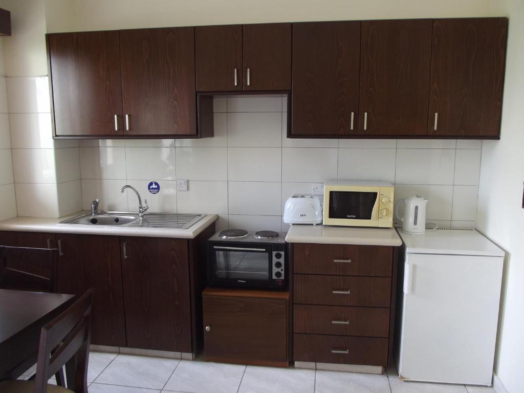 Kefalonitis Hotel Apartments Paphos Værelse billede