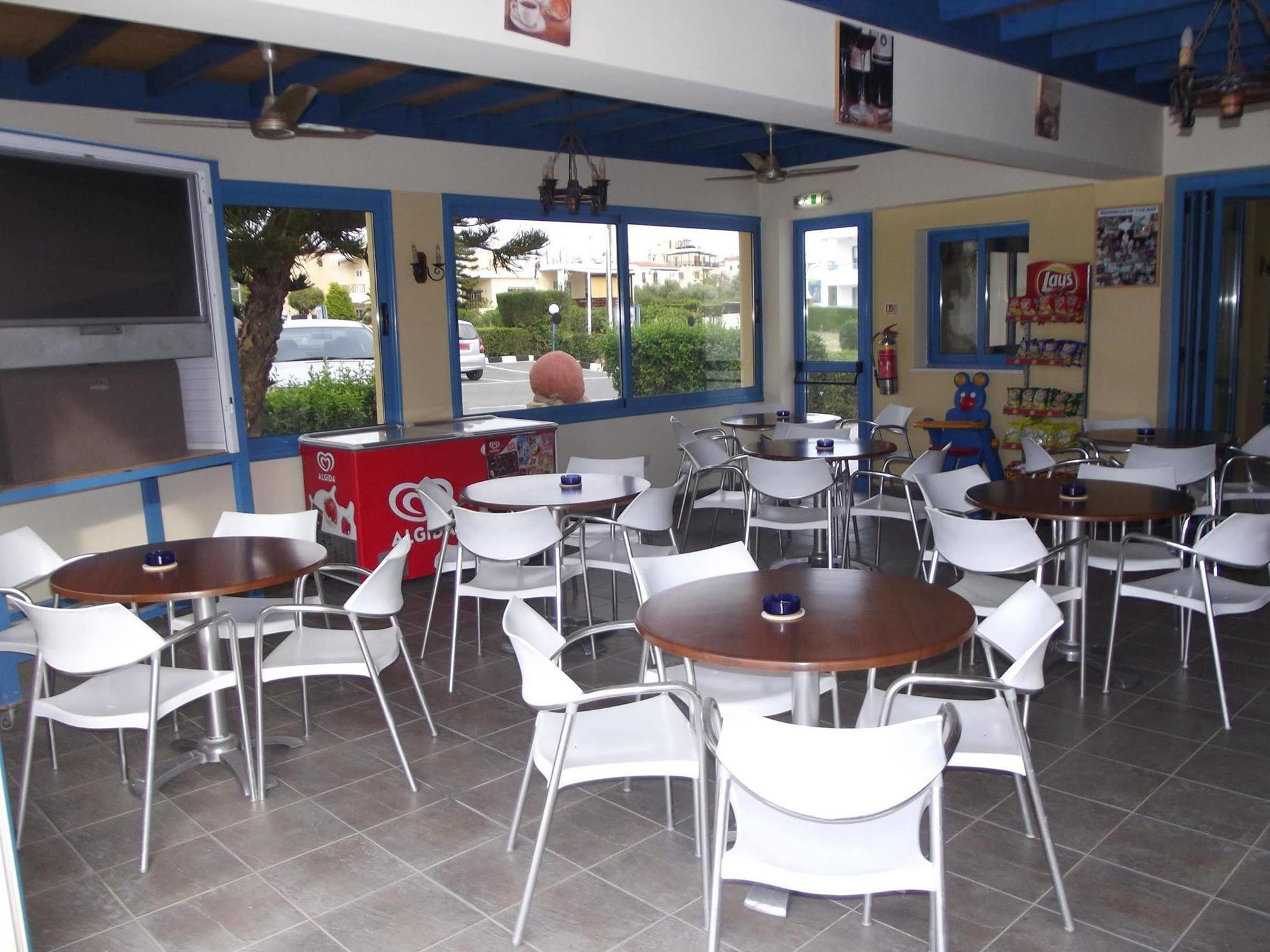 Kefalonitis Hotel Apartments Paphos Eksteriør billede